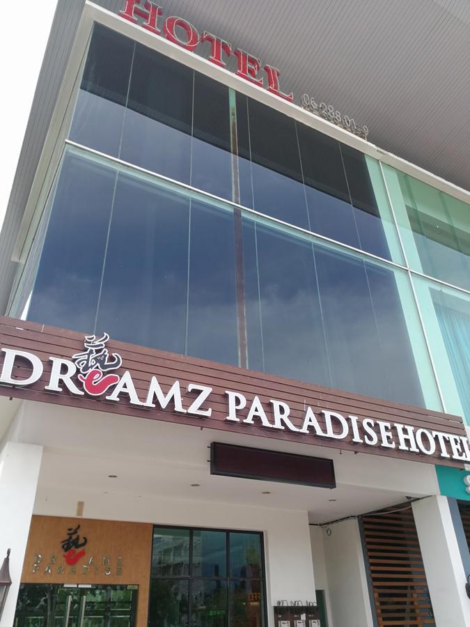 Dreamz Paradise Hotel Malacca Екстер'єр фото